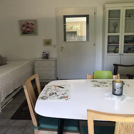 Little Nest * La Tour-de-Peilz