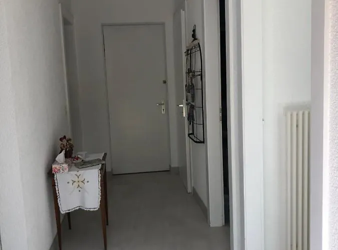 Little Nest * برج بيلتز