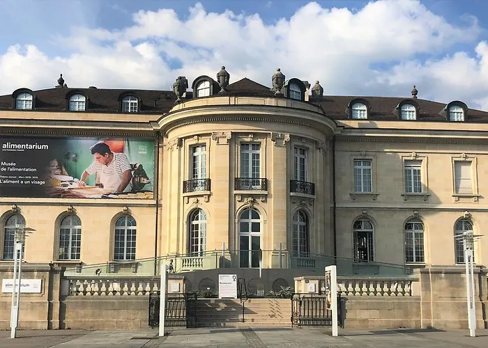 Little Nest شقة *